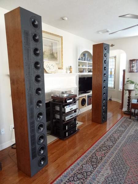 The DR912a speakers. Each tower is 92