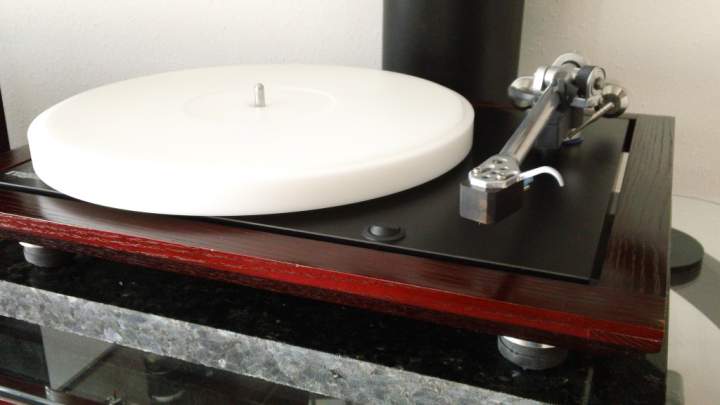 Rega P25 Turntable with Groovetracer upgrades