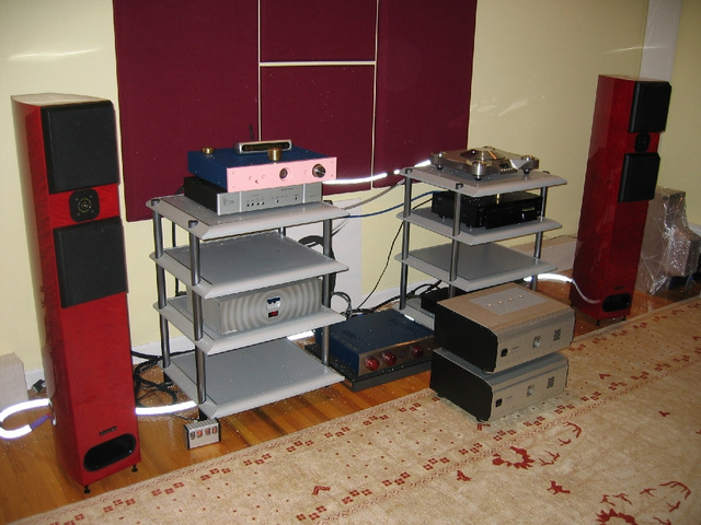 System with Acoustic Zen Adagio speakers