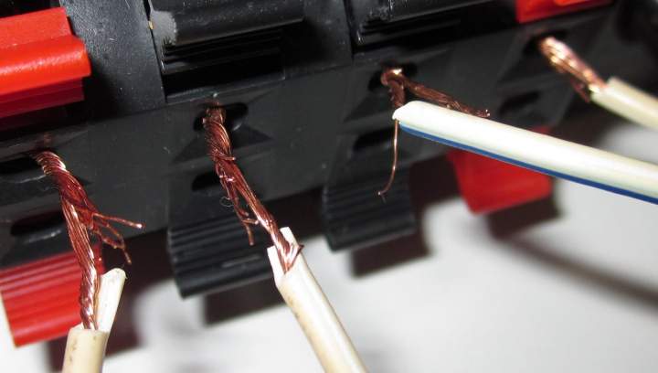 wires rear2