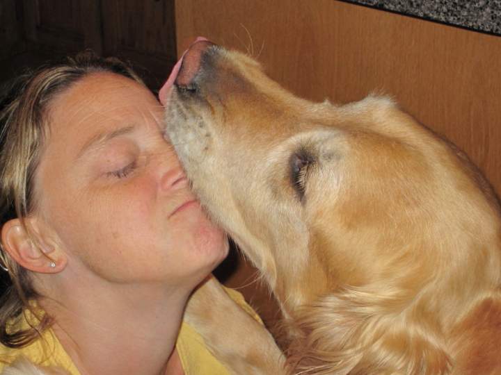 REUBEN KISSING