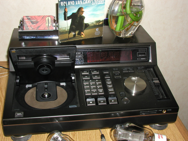 old school CDplayer