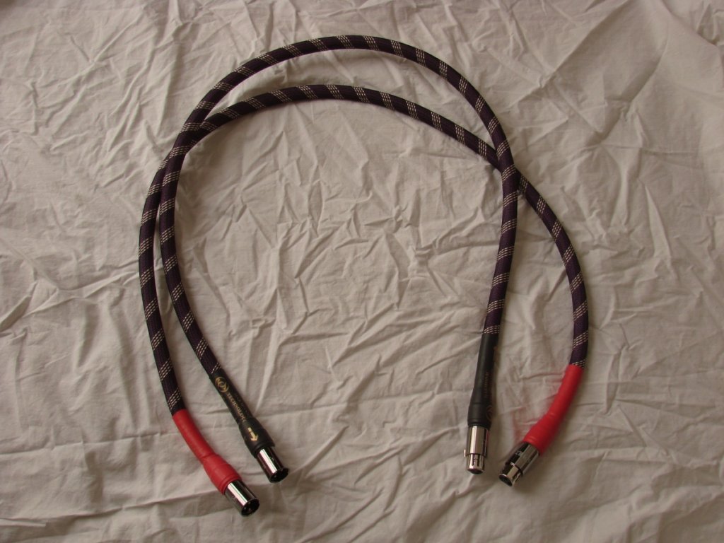 Harmonic Technology Magic Link II