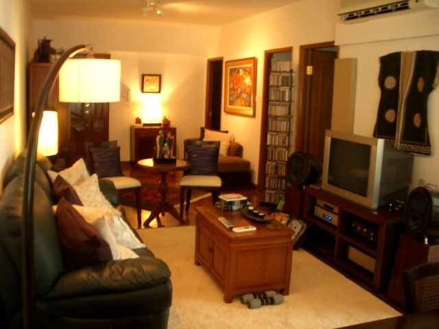 Cross-wise photo from right rear corner of room. 28ft wide x 10.5 ft deep.
