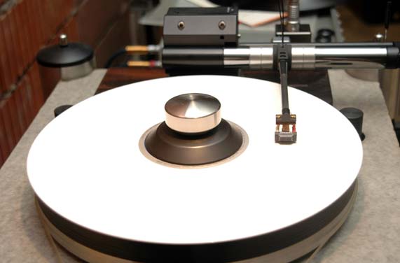 from my friend George...a VPI TNT-5 with an air tangent arm and clearaudio accurate cartridge