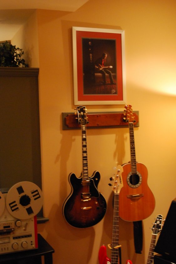 Albert guitar wall