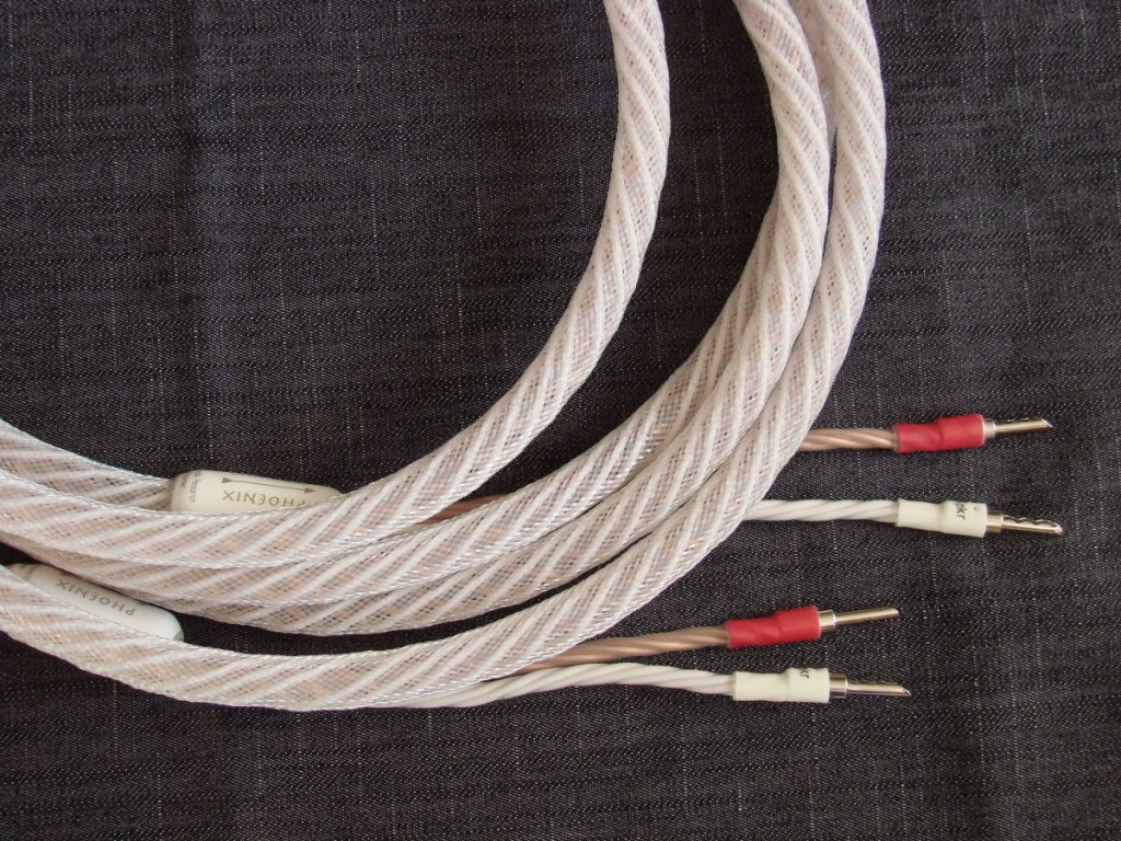 Shunyata Phoenix Speaker cables ends
