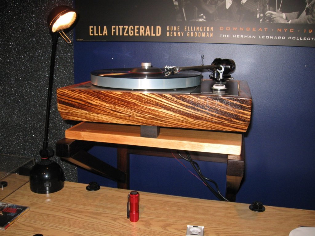 Linn LP12 installed on my DIY wall support made of Madagascar Rosewood