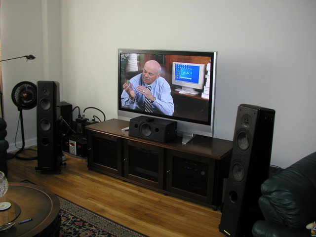 50" Plasma on Salamander Synergy Triple 20