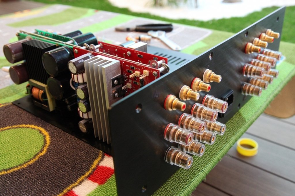 8 Channel Amp 2