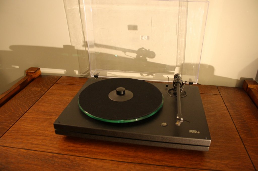 Very good turntable.