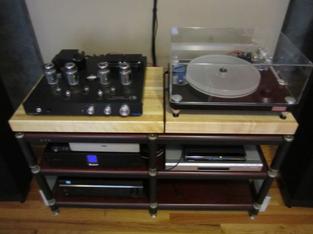 Rogue Audio Cronus Magnum and VPI Scout