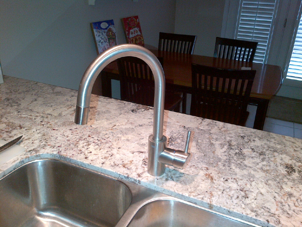 Kitchen faucet