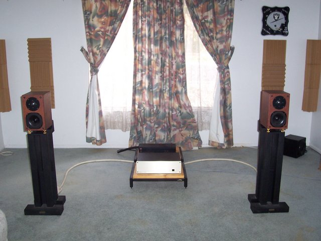 The speakers are Silverline Audio SR-12 upgrade tweeters and modded external x-overs, power by Conrad Johnson Sonographe SA-250 and Sunfire true sub jr. The pre-amp is tube Dared SL-2000A with Brimar GZ30 and GE 5 star 12AT7s. Speaker cables are MIT T2 bi-wire and synergistis ICs, temp CDP is Sony DVP-s 7700ES Derek Shek NOS DAC. The sound of this system is fine lot of details and big soundstage, it project singer's voice very clearly, instrument localizations and the feel of concert hall.