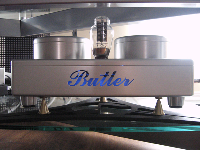 Butler A 100 Monad sitting comfortably atop a Sistrum SP-101 Platform