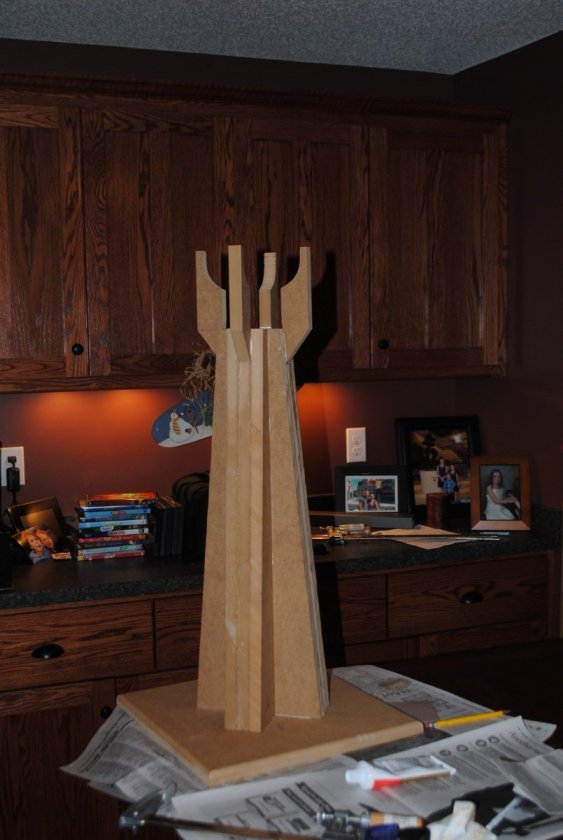 Isengard Speaker Stand