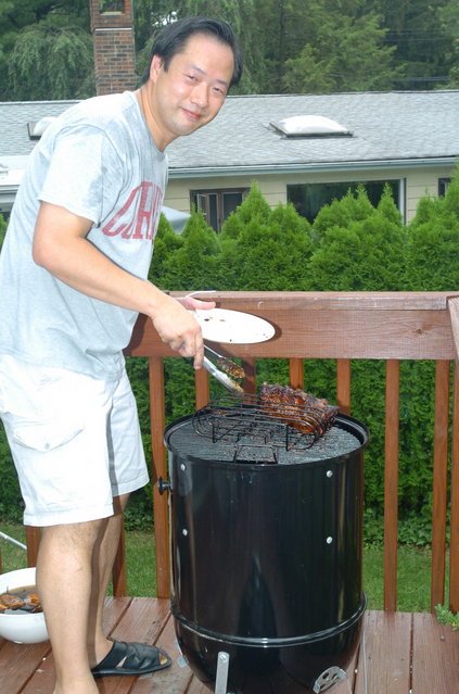 Phil done cooking the ribs