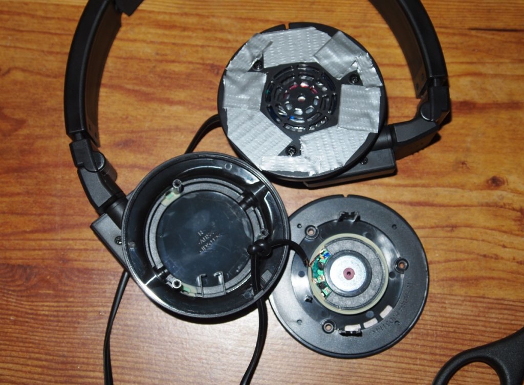 speaker apart