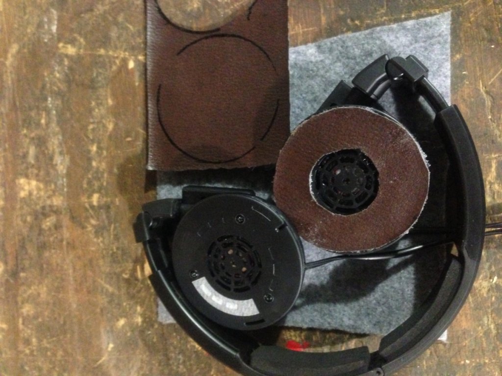 installing tar tape to headphones shell