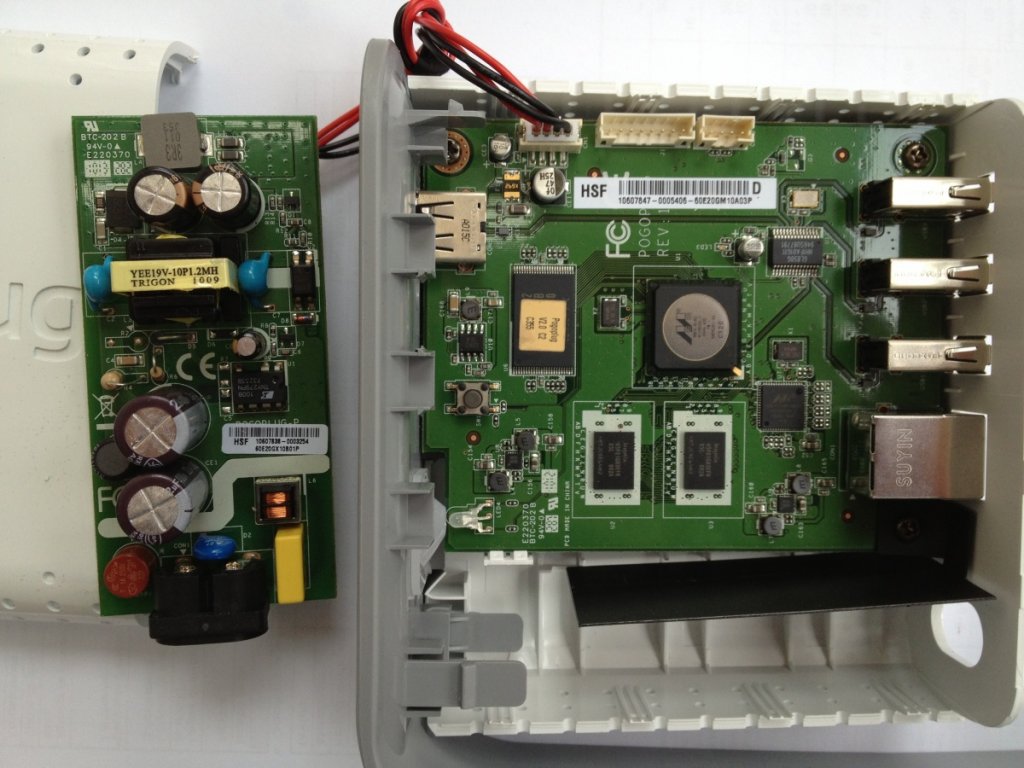 Pogo EO2G inside with power supply to left