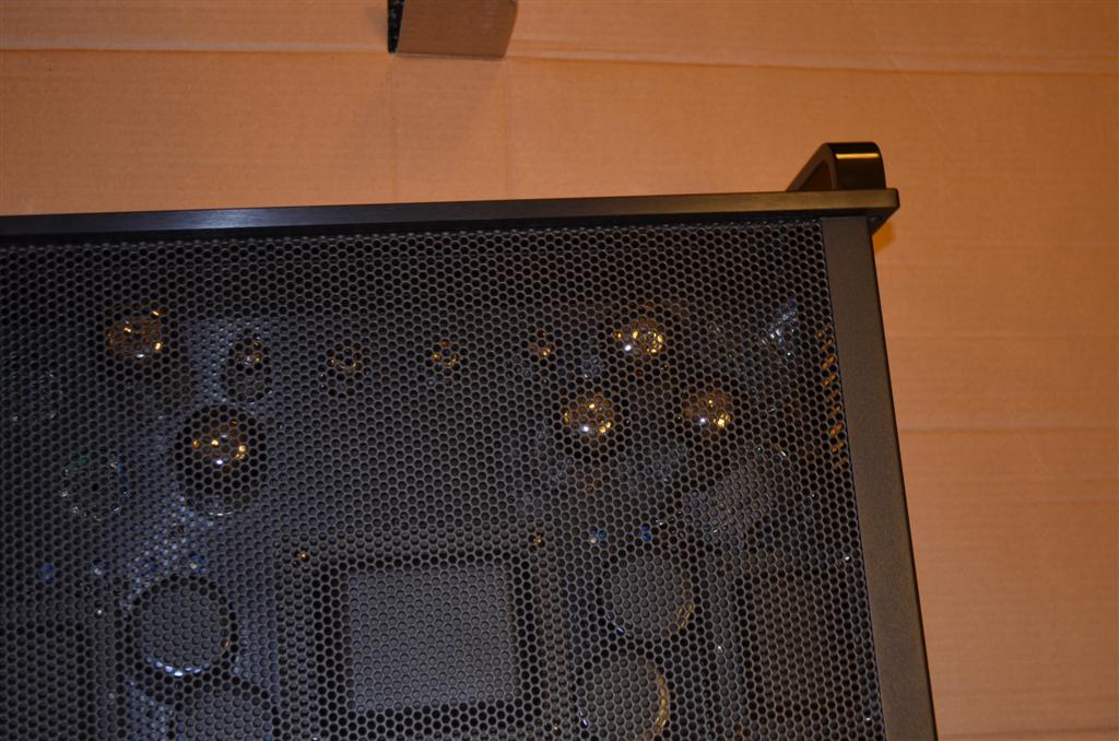 6Closer Pic Top Down Empty Sockets Left Broken Tubes Right (Large)