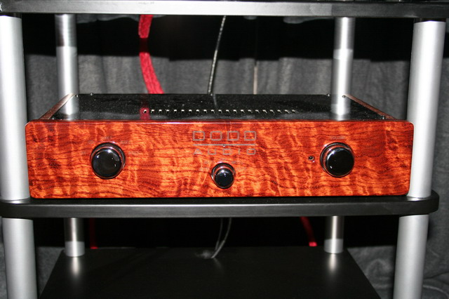 Dodd new preamp at RMAF - RAWAcoustics room at RMAF