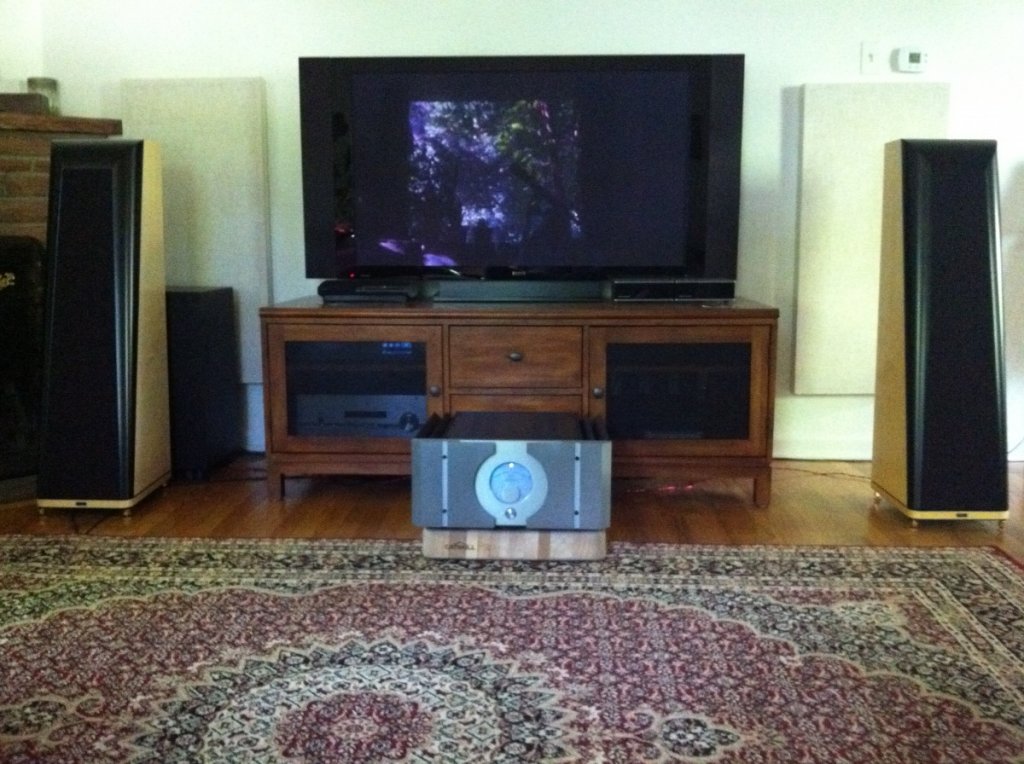 Jasmine LP2.0 MKII on the right just below the TV bezel.