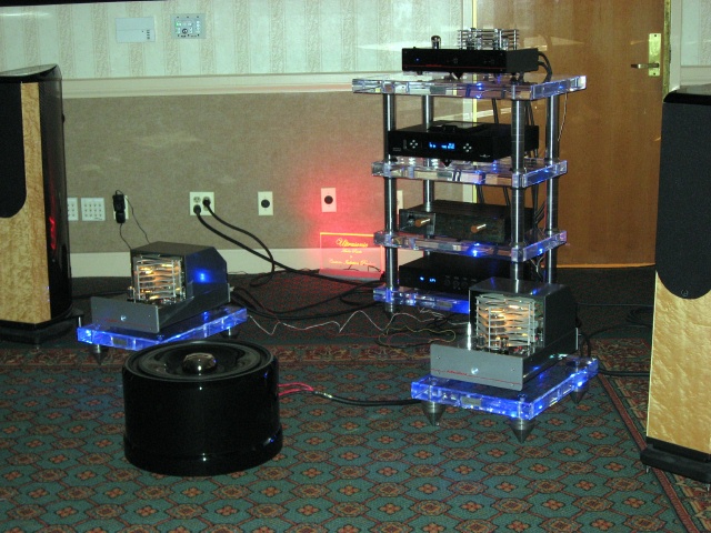 Ultrasonic Audio Racks by Custom Isolation Products - This is the Ball-Tech model - Used the flash on this one