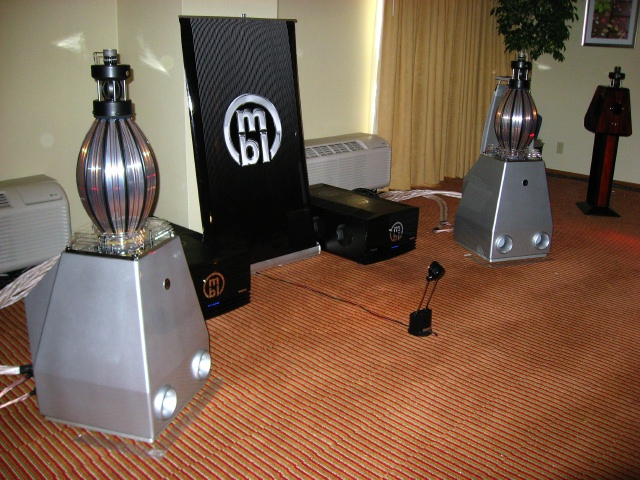 MBL 101 E Radialstrahler Omnidirectional Loudspeaker - MBL Amps