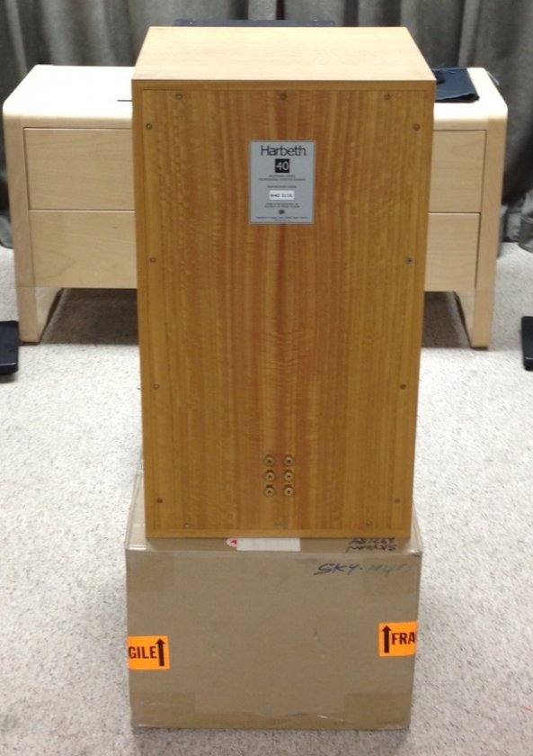 Harbeth M40 back