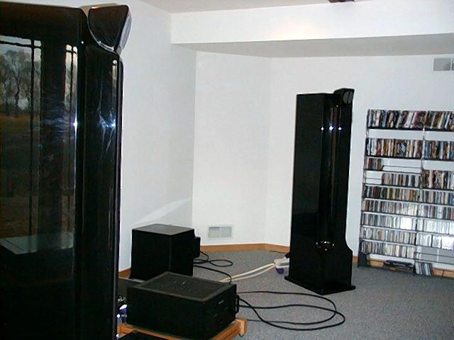 VMPS RM/Xs with one of two Vandersteen 2WQs