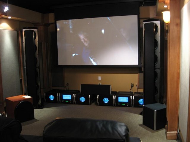 Audio Excellence Inc. - Some of the rooms and gear on display.