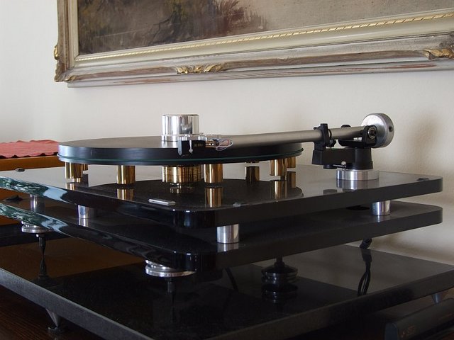 Bluenote Bellavista Signature Turntable with Origin Live Silver Arm and Denon DL103R cartridge