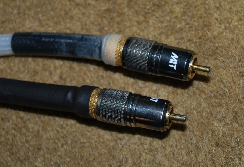 MIT AVt plugs