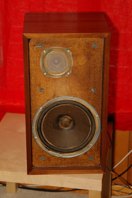 Hot-rodded KLH Model 6