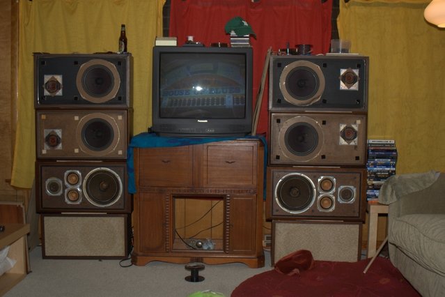 what I do when my wife is away ; ) - Advent / KLH WALL O' SOUND ! ! ! from the top: Original Large Advents Utility Cabs, Original Large Advents Walnut Cabs, KLH Model 5's, KLH Model 6's. Ideally, they'd all be Large Advents, BUT I used what I had, and it kicked out some HUGE sound over a weekend . . . .