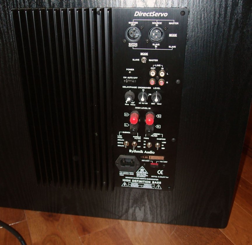 Rythmik F15 - View of Amplifier Plate
