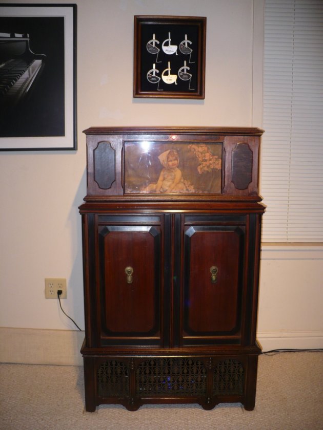 PC in old Kolster radio box on top of RCA Victrola cabinet housing stereo