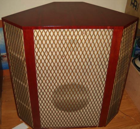 Can anyone tell me what JBL model this is just joined can't start thread but wanna find out thanks