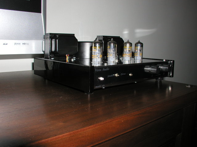 Vista Audio - P6 - SEPCL82 corner view