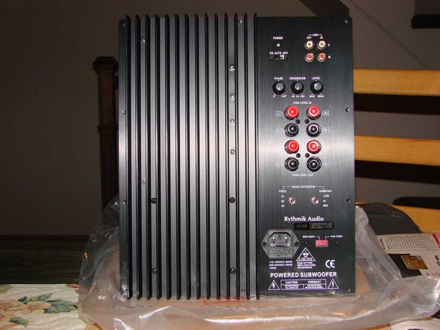 Here comes the sub amp, Rythmic Audio A370 Special Edition