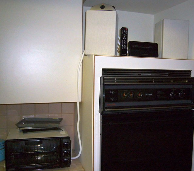 Kitchen Mid-Fi