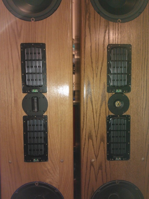 corrected,matching sonigistix neo panels.