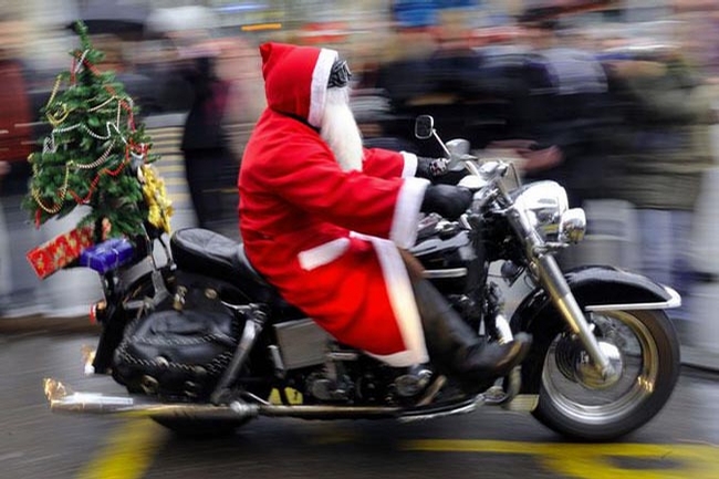 2307-santa-the-biker