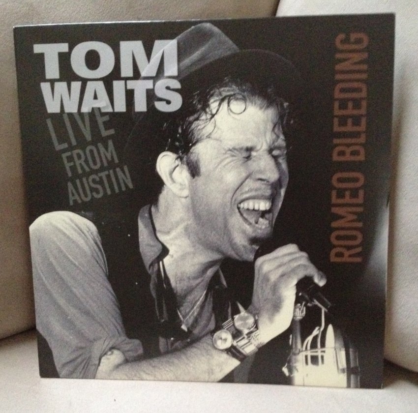 Tom Waits Romeo is Bleeding