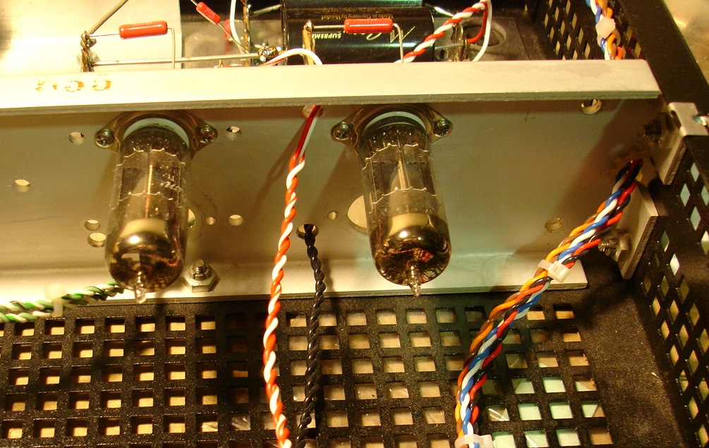 12B 4-One Chassis Preamp--08