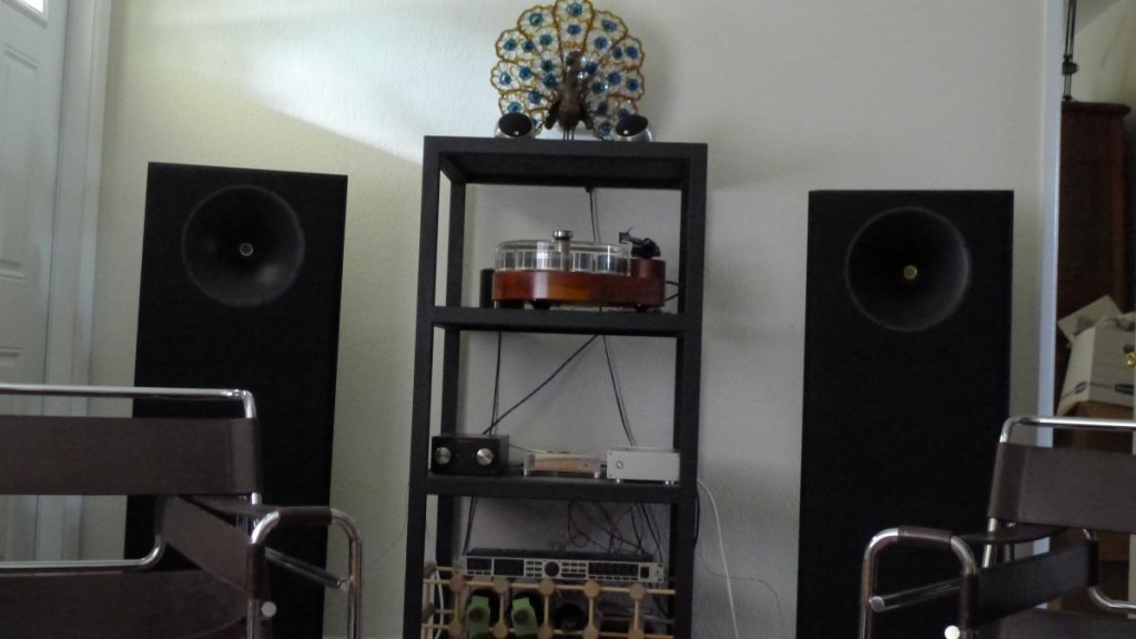 The teres is on the second shelf of the rack