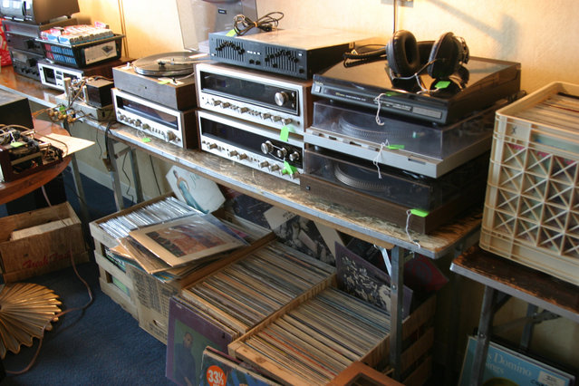 Swap Room - Turntables, Receivers and Vinyl ... oh my.
