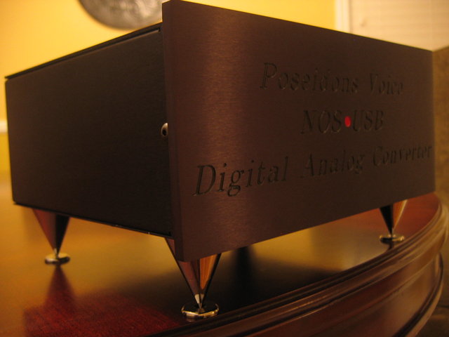Poseidons Voice NOS-USB DAC front angle view