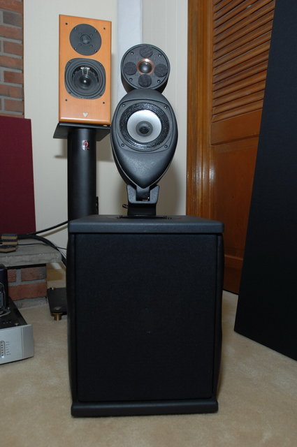 GMA Speaker, Vienna Acoustics in the back